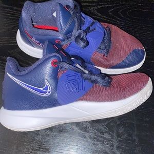 Nike Boys Kyrie Flytrap